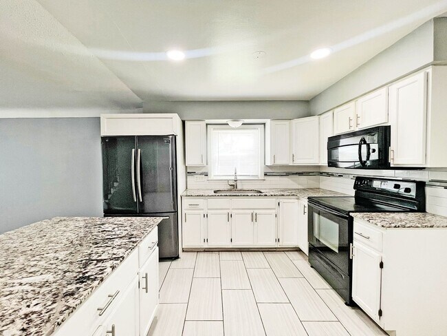 Photo - 7515 Cloman Way E Unit A