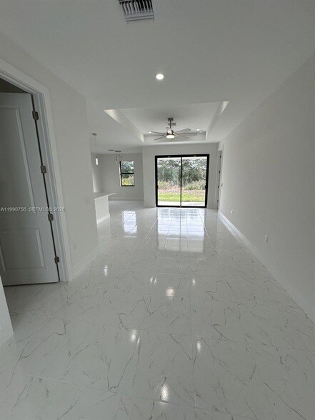 Photo - 4624 Connie Ave N