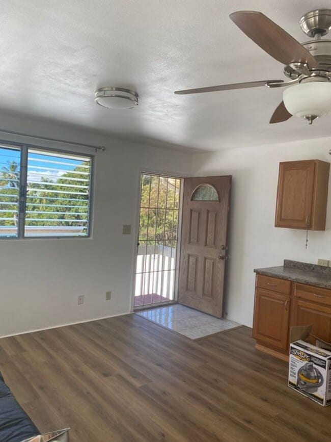 Photo - 1 BEDROOM, 1BATH UNIT UTILITIES INCLUDED-PEARLCITY