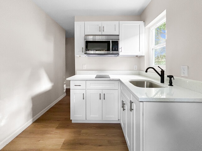 Photo - 306 SW 19th Ave