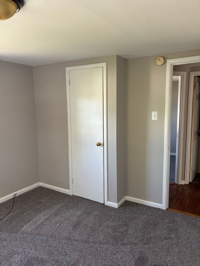 Photo - 287 N Locust Point Rd Unit Apt