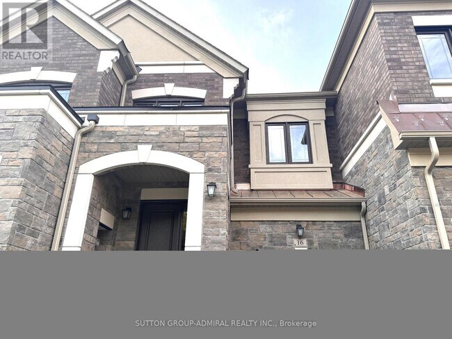 Photo - 16 Donnacona Dr