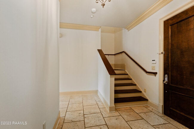 605 Silverstone Rd