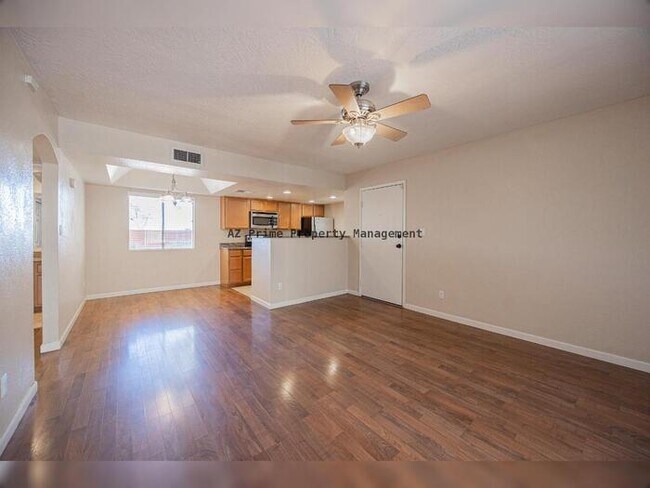 Photo - 1125 E Broadway Rd