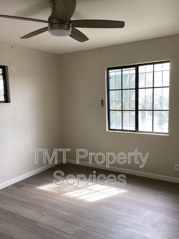 Photo - 137 W. Third St.