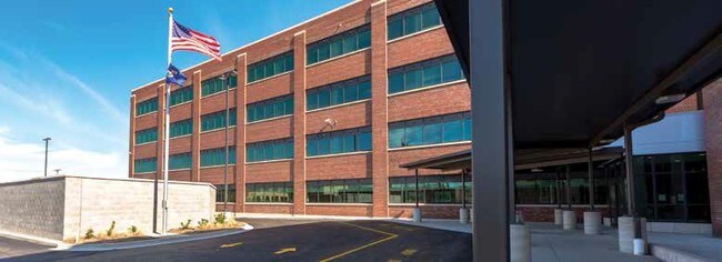 Photo - Edward & Della Thome Rivertown Apartments