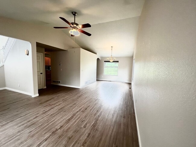 Photo - 2909 Des Moines Dr