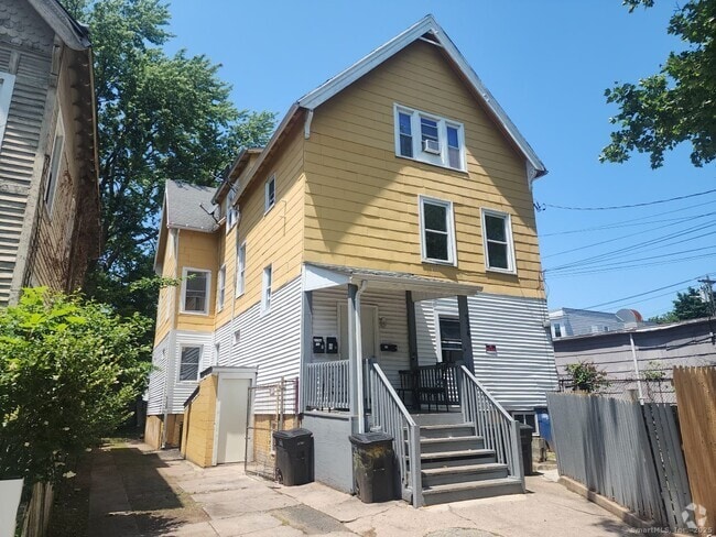 Building Photo - 734 Orchard St Unit 2 Rental