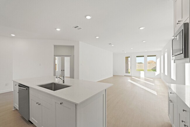 Photo - 31714 Blossom Ln