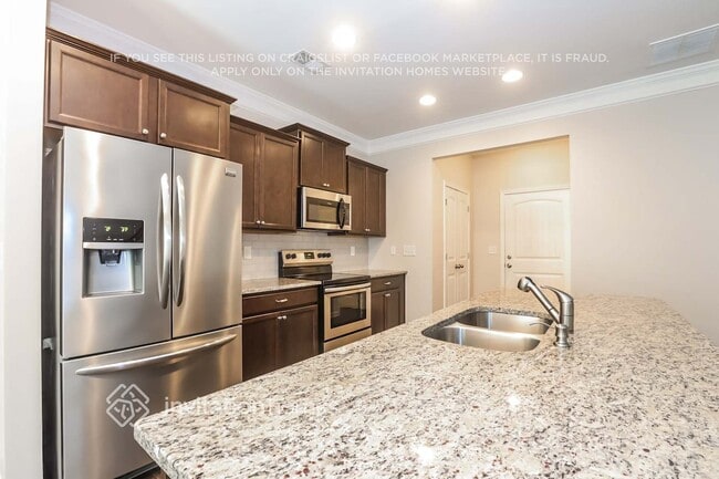 Photo - 255 Green Bridge Ct SE
