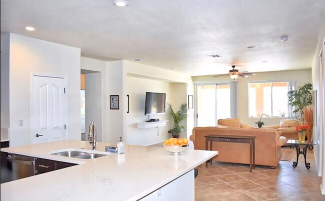 Photo - MOUNTAIN FALLS - E. Badlands Lane