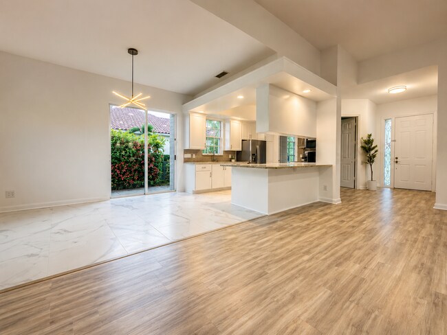 Photo - 7046 Fish Creek Ln