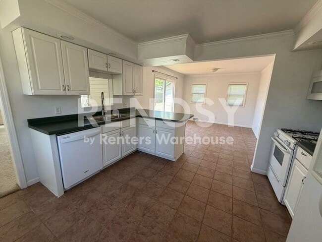 Photo - Availablae July 1st 4 Bedroom 2 Bath Single Family Home in Rochester