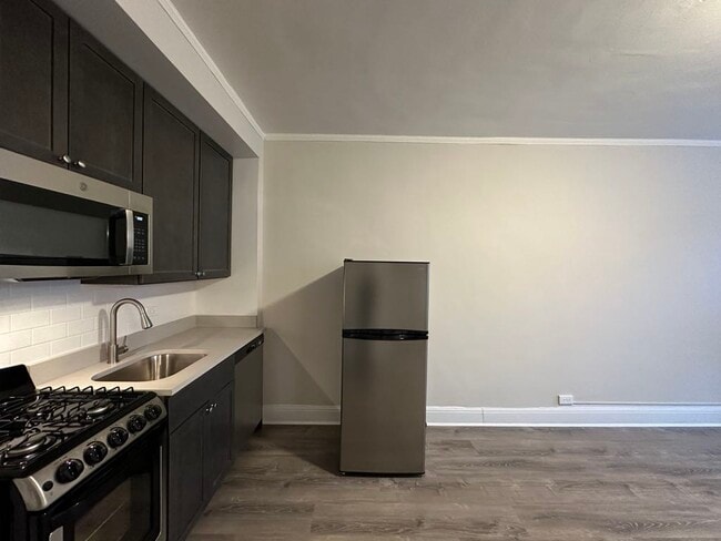 Photo - 3335 W Diversey Ave Unit 432