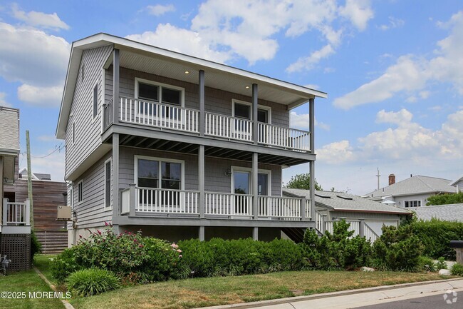 Building Photo - 3 Willow Way Rental
