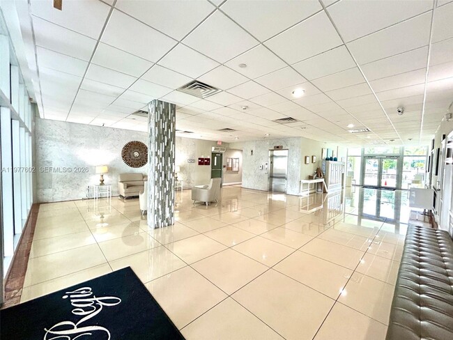 Photo - 9500 W Bay Harbor Dr Unit 2G