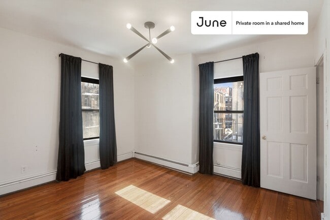 Photo - Room in Shared 6 bed/2 bath home Unit 2D