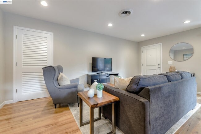 Photo - 50 Casa Maria Ct Unidad A