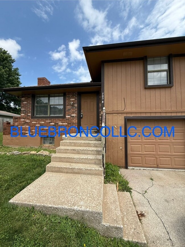 Updated 3-Bed, 2-Bath Multi-Level Home in ... - Updated 3-Bed, 2-Bath Multi-Level Home in ...