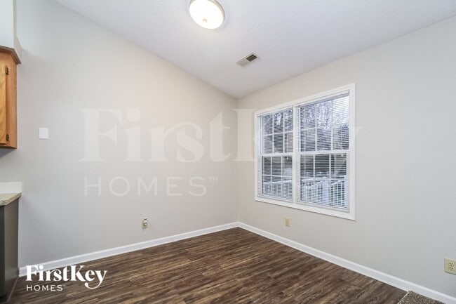 Photo - 2055 Ardmore Village Ln