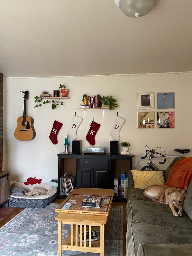 Photo - 123 Livingston St Unit #1