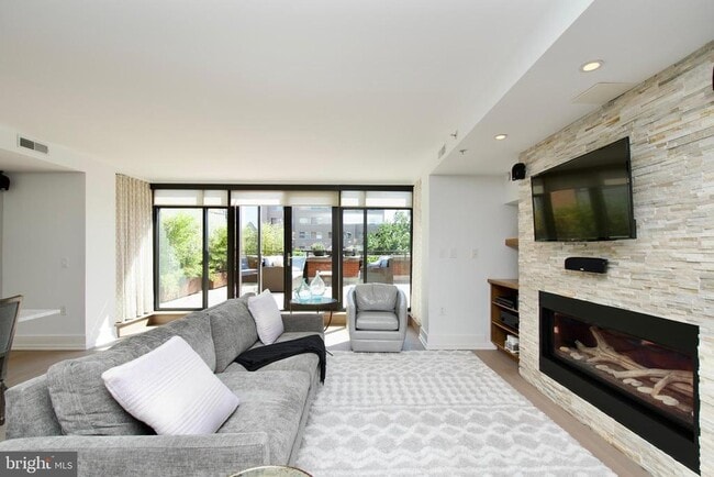 Building Photo - 2818 Connecticut Ave NW Unit 503 Rental