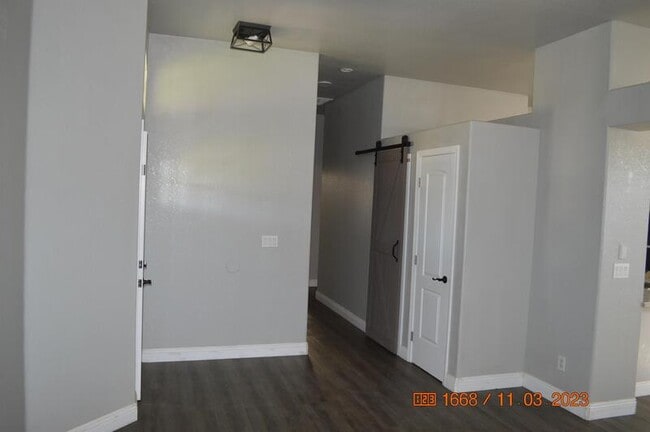 Photo - 732 Dwight Way