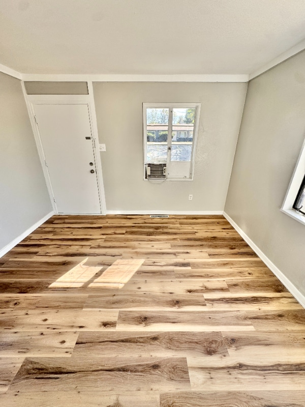 Photo - 320 May Dr Casa