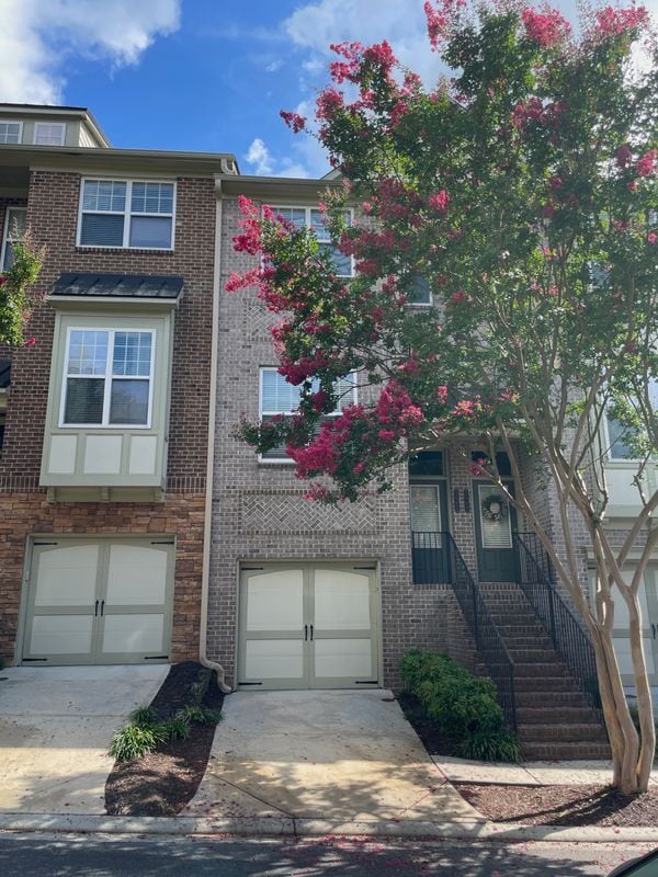 Building Photo - 2042 Cobblestone Cir NE Rental