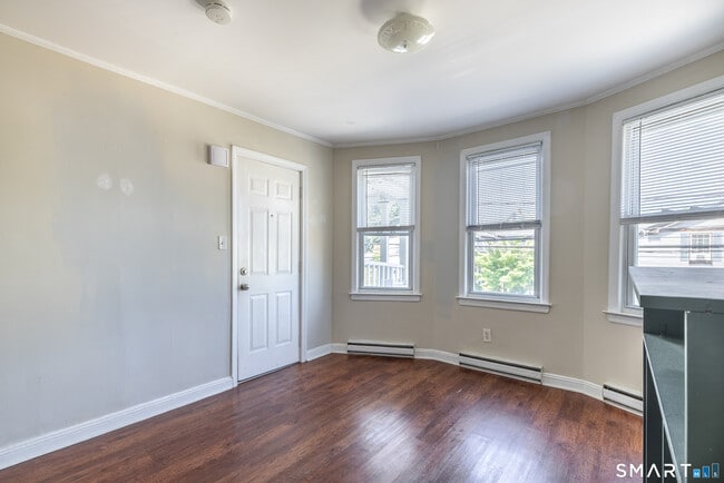 Photo - 793 Brewster St Unit 2nd Floor