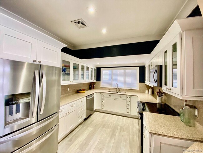 131 6th St Unit G