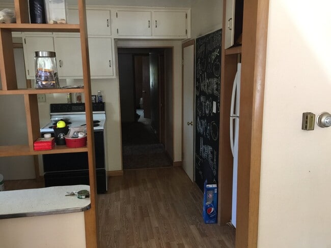 Photo - 4 Bed 1 Bath close to UWEC!