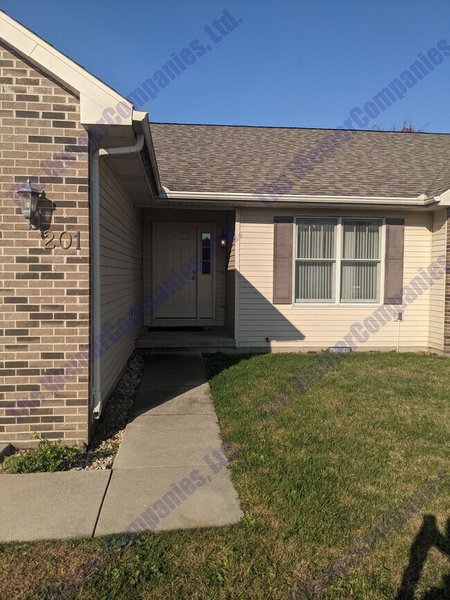 Photo - Now Leasing for August 1st!