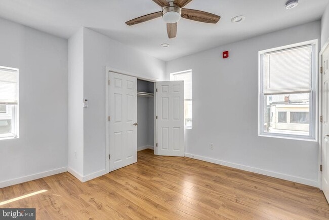 Photo - 2162 E York St