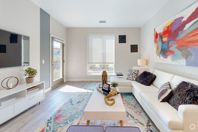 2 habitaciones, 2 baños, 1196 pies cuadrados, sala de estar