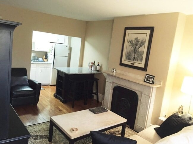 Photo - 73 Montgomery St Unidad 3