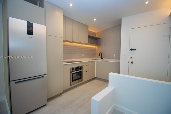 Photo - 2899 Collins Ave Unidad 1422