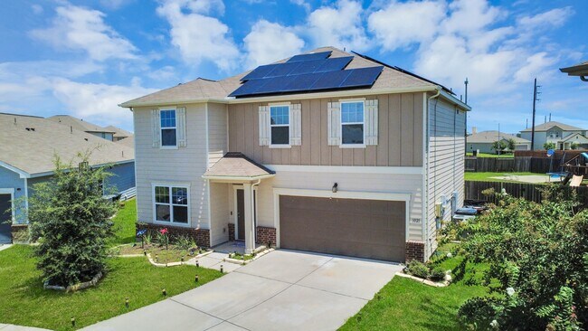 Photo - 1021 Pin Cherry Ln