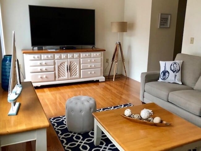 Photo - 226 Goddard Row