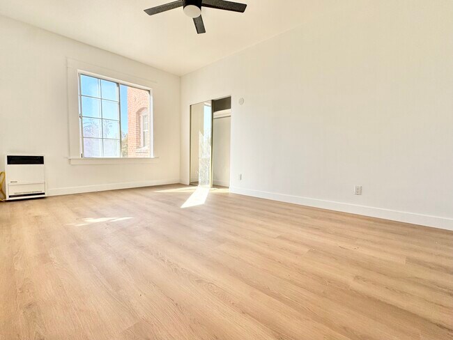 Photo - 1110 S Lake St Unit 300