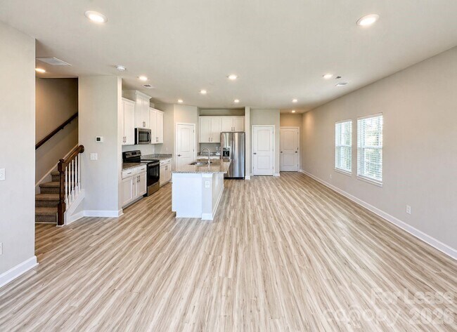 Photo - 5030 Kellaher Pl