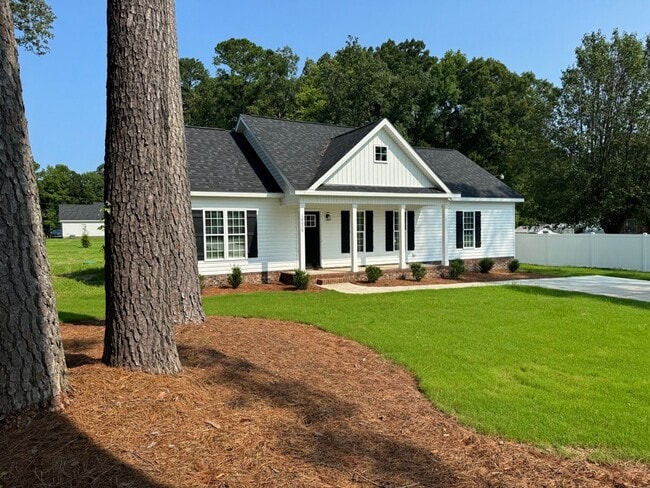 Building Photo - Introducing Your Dream Home in Nash County's Tar River Reservoir Area!