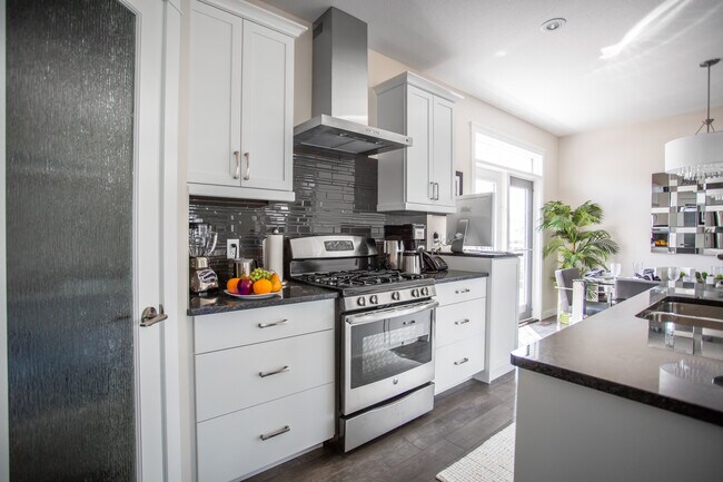 Photo - Green Apple Drive