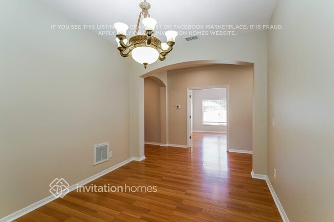 Photo - 810 Coade Stone Dr