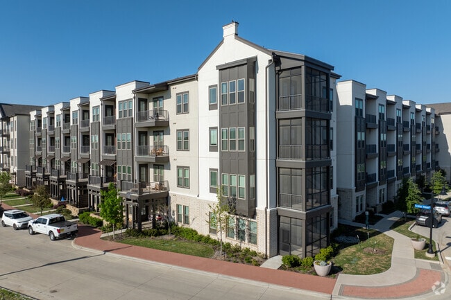 Alternar - The Louise