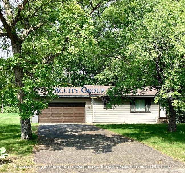 3BR, 1BA Rambler - 3BR, 1BA Rambler House