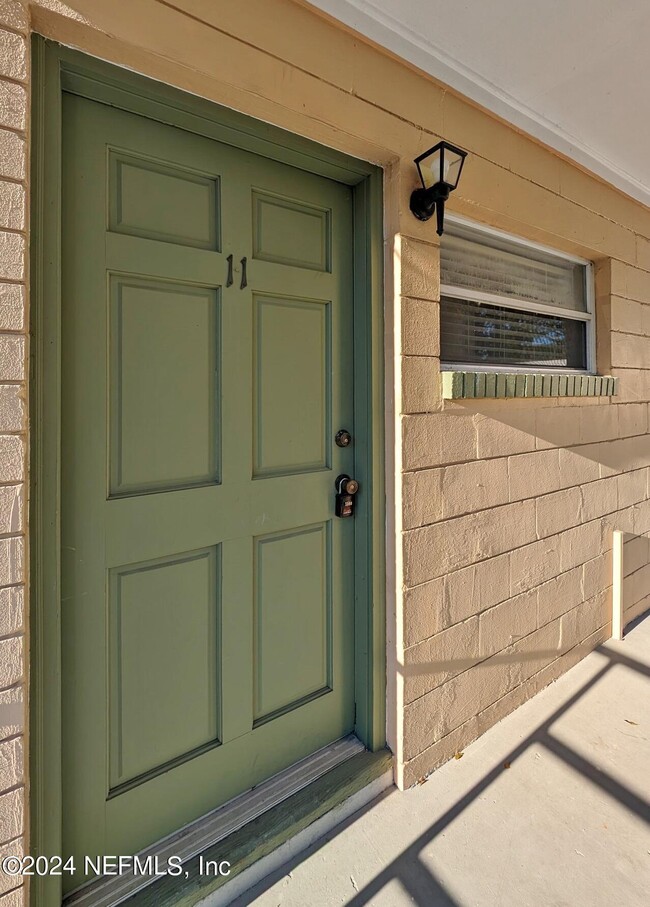 Photo - 2775 Herschel St Unit 17