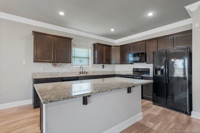 Photo - 1777 Browning Rd