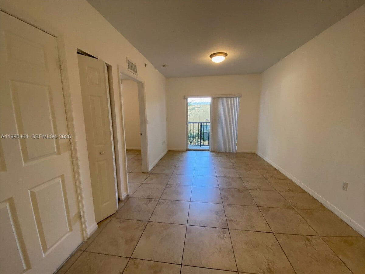 Photo - 435 SW 12th Ave Unit 301