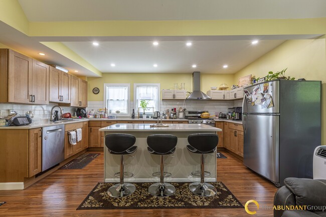 Photo - 66 Hall Ave Condo Unit 3